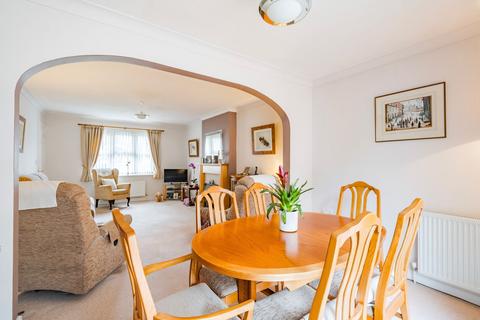 1 Bluebell Close, Watton, Thetford, IP25 6HG
