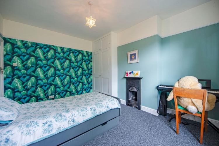 17 Minehead Road-17