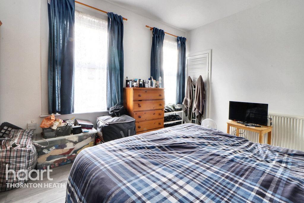 Parchmore Road, Thornton Heath 2 bed terraced house for sale £375,000