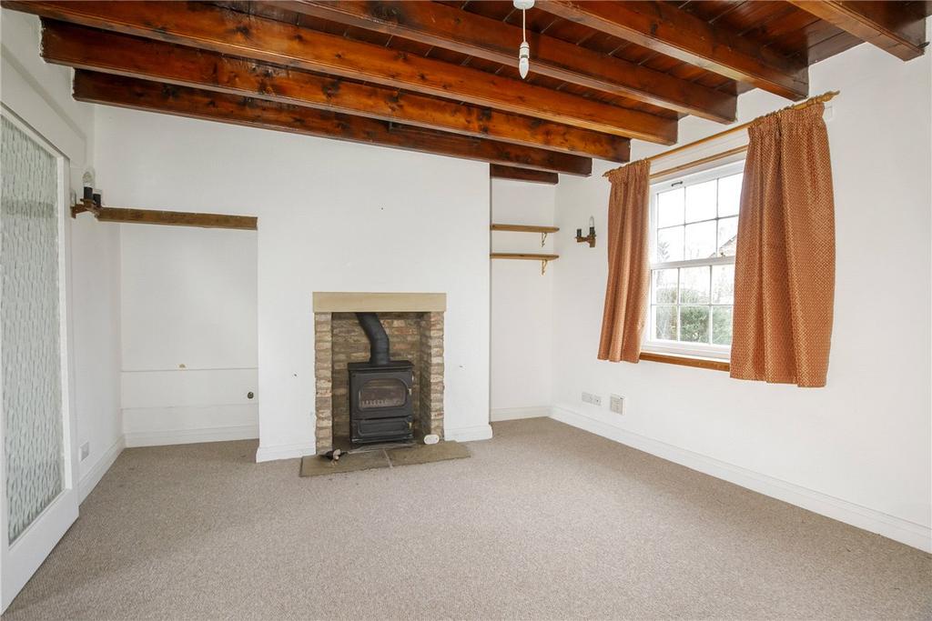 The Green, Stillington, York, YO61 3 bed terraced house £800 pcm (£