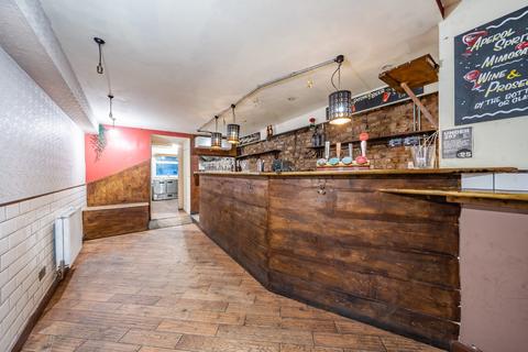 Bar and nightclub to rent, Deptford Broadway, London, Greater London, SE8
