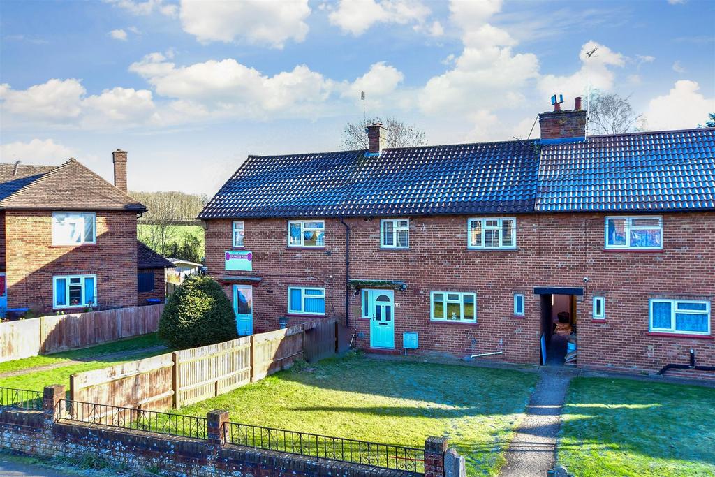 Ockleys Mead, Godstone, Surrey 3 bed terraced house for sale £450,000