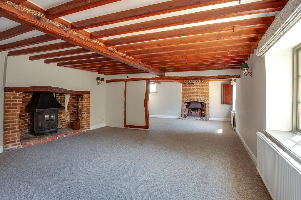 Living/Dining Area