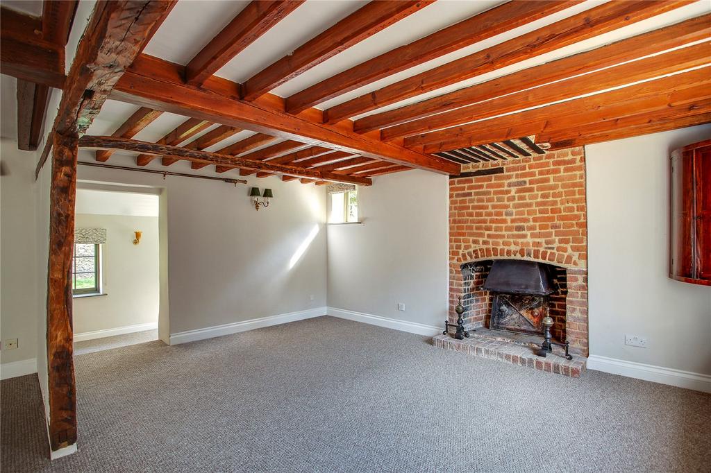 Living/Dining Area
