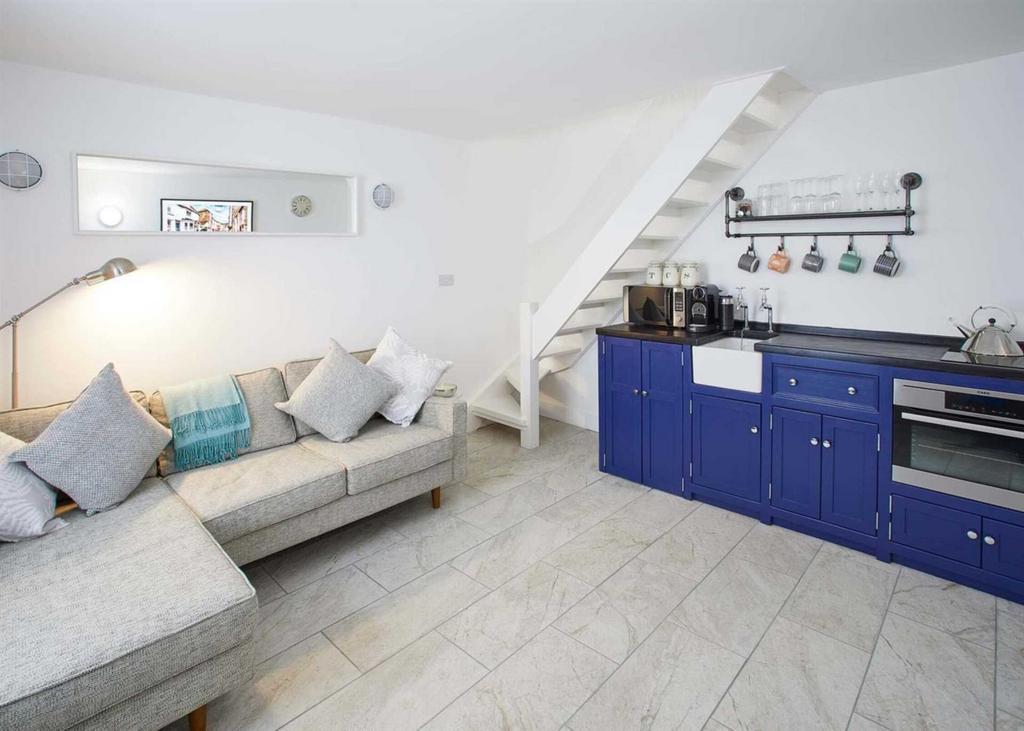 High Street, Staithes 2 bed cottage for sale - £285,000