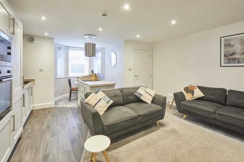 2 bedroom apartment for sale, Crescent Terrace, Whitby
