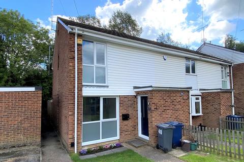 3 bedroom end of terrace house to rent, The Croft, Marlow SL7