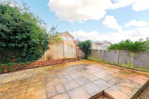 3 bedroom detached house to rent, Meadoway, Steeple Claydon, Buckingham, MK18