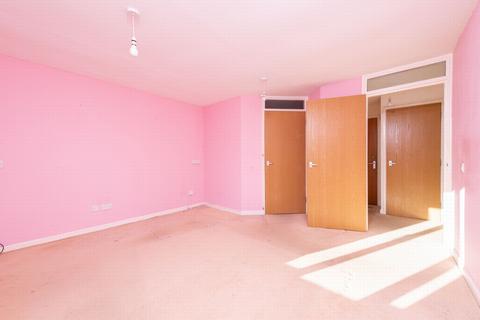 1 bedroom apartment for sale, Church Road East, Farnborough, GU14