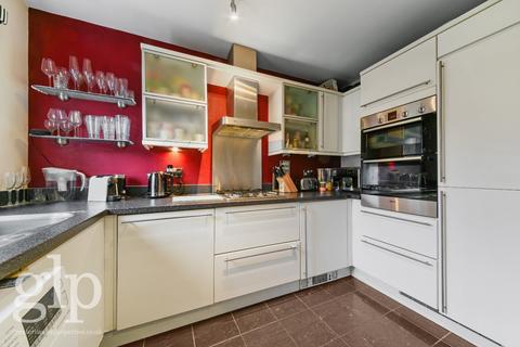 13 Daly Drive, Bromley, BR1 2FF
