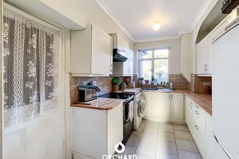 4 Grove Close, Uxbridge, UB10 8QN