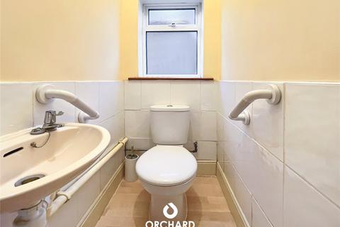 4 Grove Close, Uxbridge, UB10 8QN
