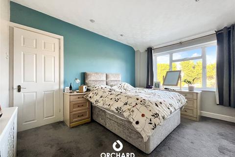 4 Grove Close, Uxbridge, UB10 8QN