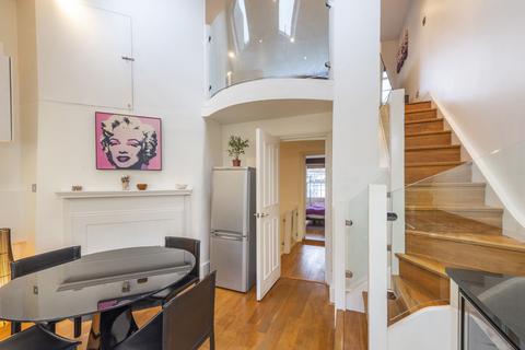 1 bedroom flat for sale, Monmouth Street, London