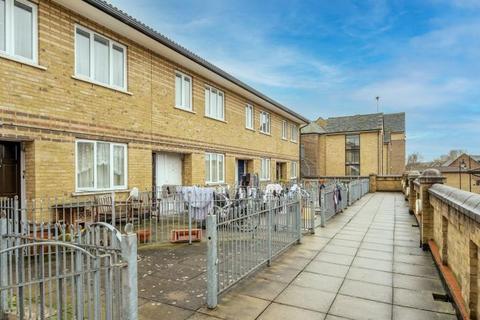 29 Peppermint Place, London, E11 4YQ