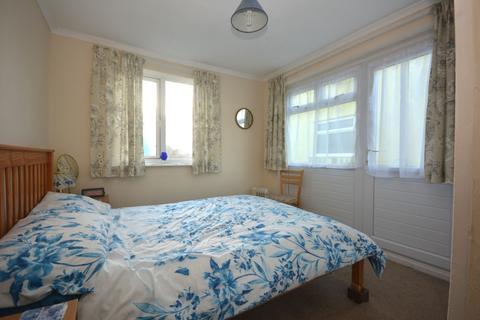 2 bedroom bungalow for sale, 15 Glan Y Mor, Fairbourne, LL38 2BX