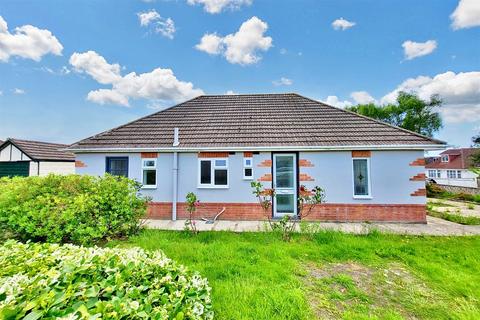 2 bedroom detached bungalow for sale, Northbourne