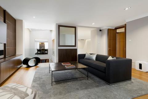 4 bedroom apartment to rent - Chesam Street  SW1X