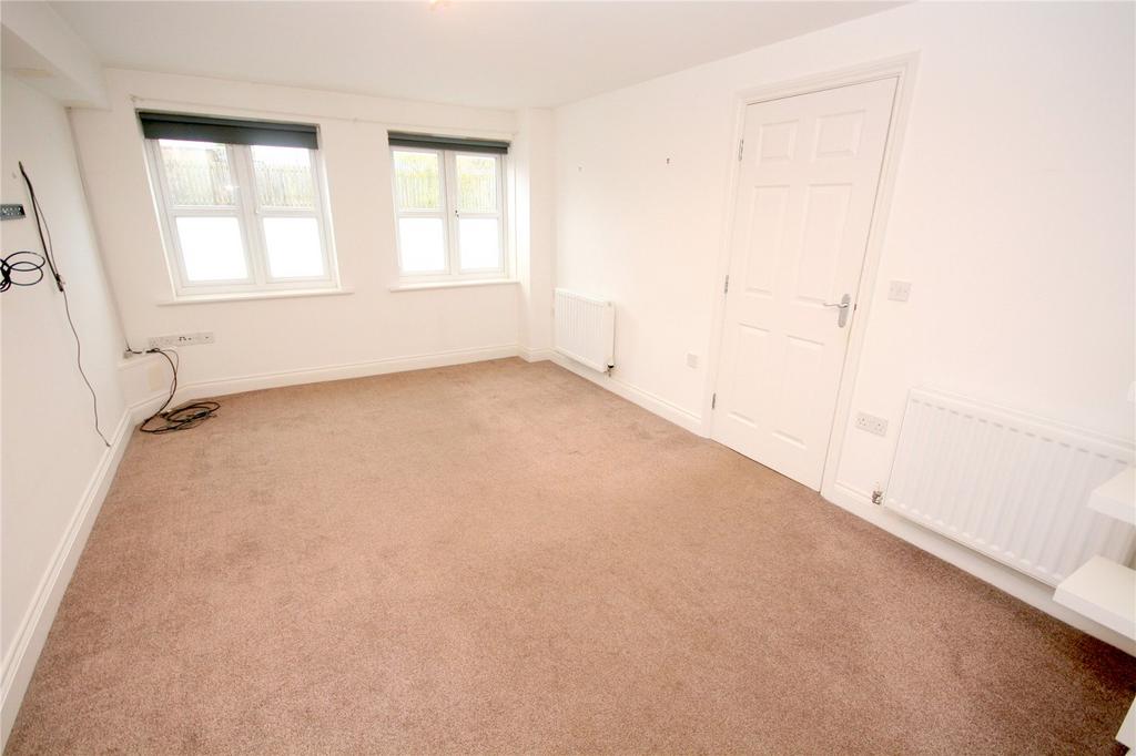 Dukesfield, Shiremoor, NE27 2 bed apartment for sale £130,000