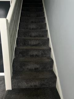 3 bedroom flat to rent, New Hey Road, Huddersfield HD3