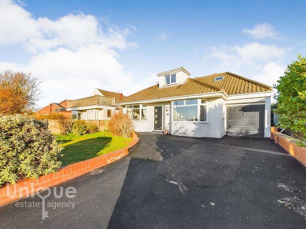 Leach Lane, Lytham St. Annes, FY8 4 bed detached house for sale £385,000