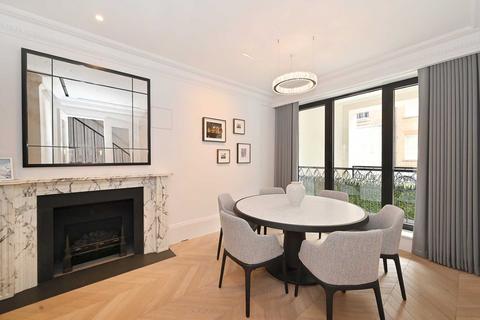 4 bedroom townhouse to rent, Little Chester Street SW1X