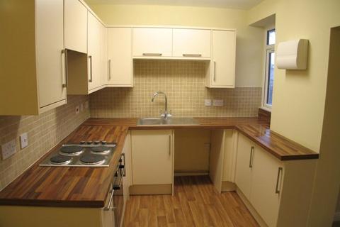 2 bedroom apartment to rent, High Street, Lee-On-The-Solent, Hampshire, PO13