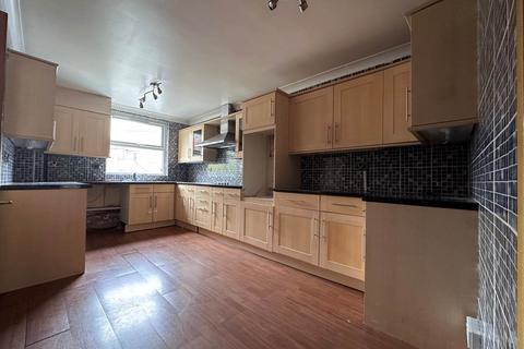 6 bedroom house for sale, Parkway, Erith DA18