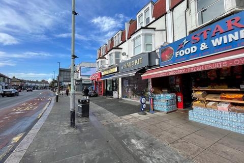 Studio to rent, Lordship Lane, Wood Green
