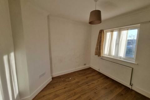 241 Mutton Lane, Potters Bar, EN6 2AT