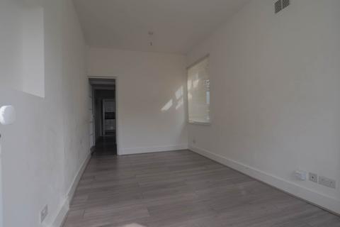 241 Mutton Lane, Potters Bar, EN6 2AT