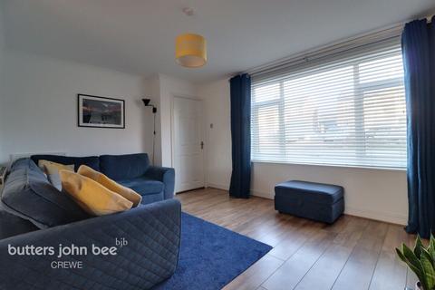 3 bedroom semi-detached house for sale - Burjen Way, Crewe