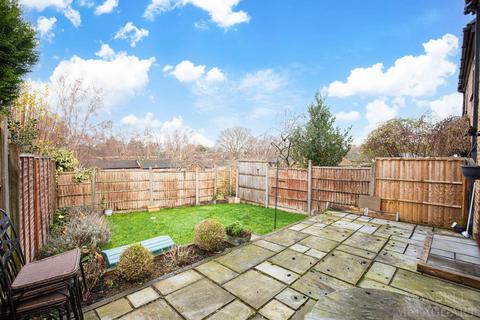 3 Wilberforce Close, Crawley, RH11 9TD