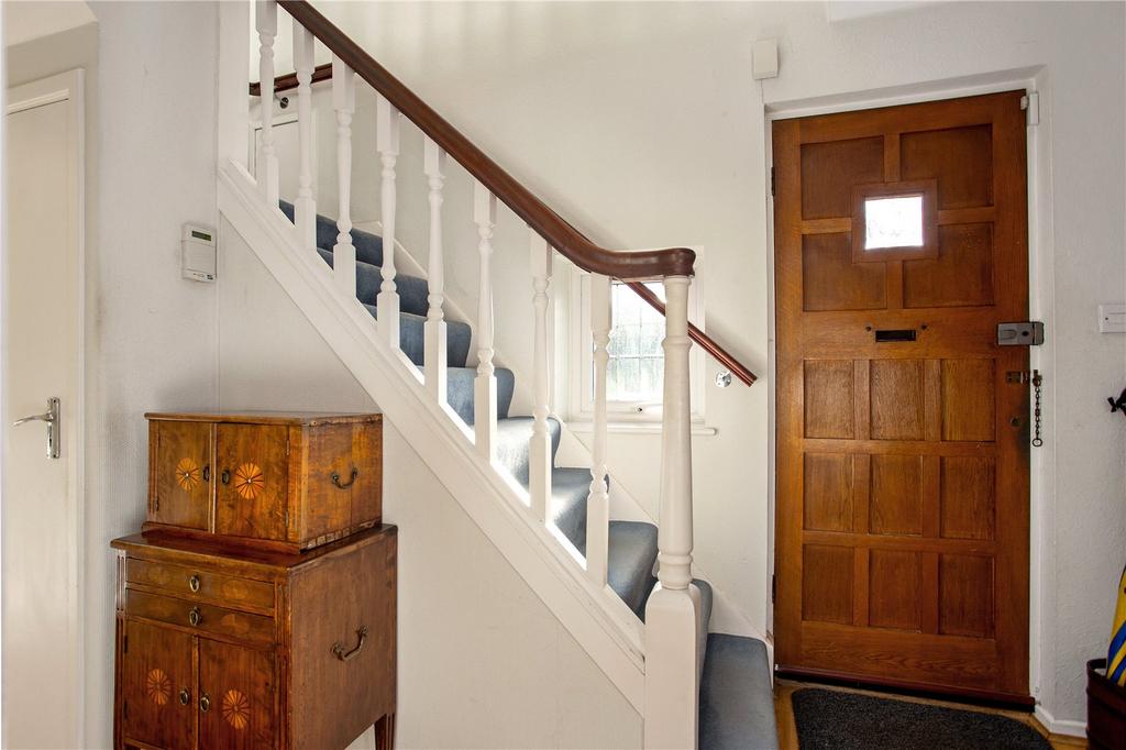 Mizen Way, Cobham, Surrey, KT11 4 bed detached house for sale £1,750,000