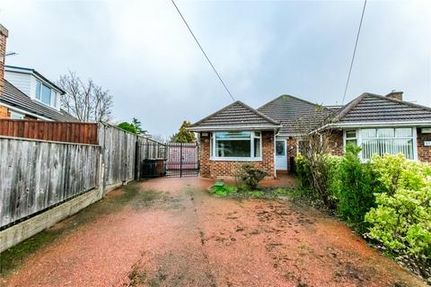 2 bedroom bungalow for sale, Croxby Grove, Grimsby, Lincolnshire, DN33