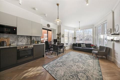 Flat 2, 35 West Lodge Avenue, London, W3 9SE
