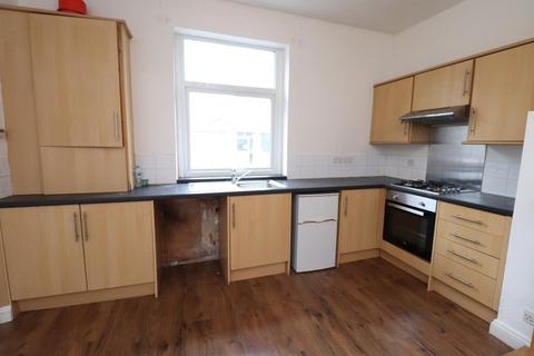 2 bedroom end of terrace house for sale, Fountain Street, Morley, Leeds, West Yorkshire, LS27