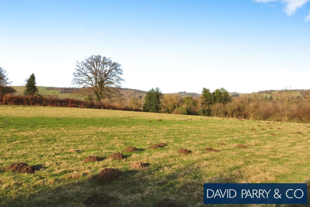 Warden Close Presteigne LD8 2DH 2 bed bungalow for sale £265,000