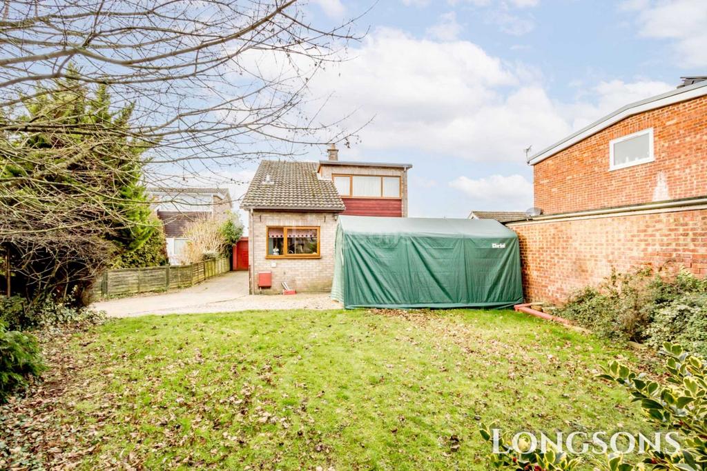 Wayland Avenue, Watton 2 bed detached house for sale £220,000