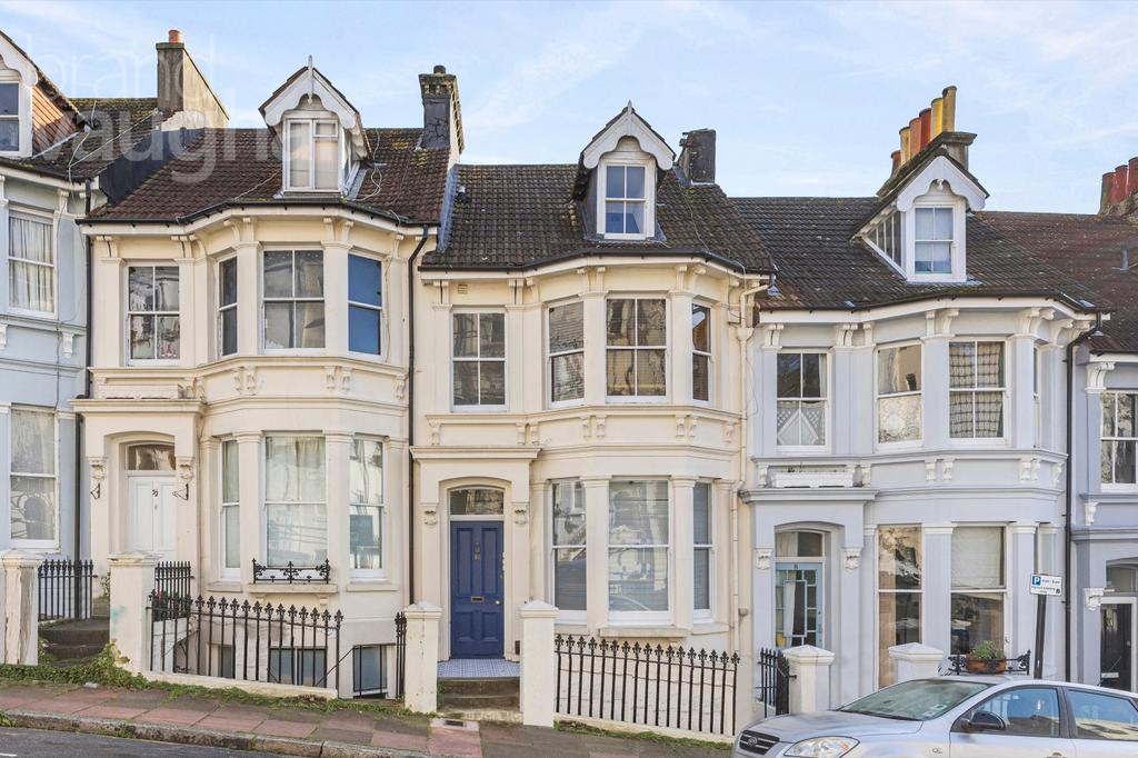 Roundhill Crescent, Brighton, East Sussex, BN2 Studio for sale £150,000