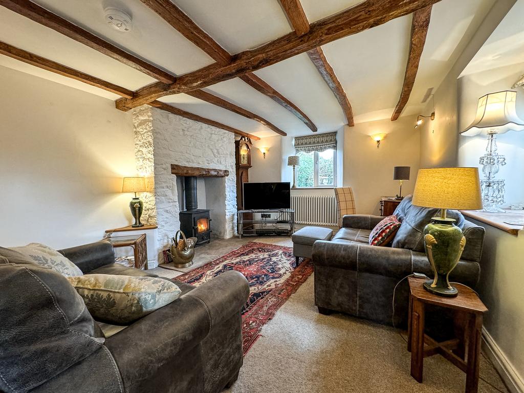 1 Rose Cottage   Living room