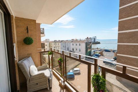 1 bedroom flat for sale, Madeira Court - Stunningly Presented - West Facing Sea Views