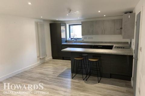 2 bedroom apartment to rent, Englands Lane, Great yarmouth