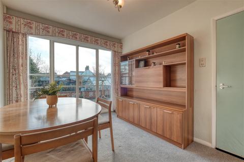 27 Chapel Road, Astwood Bank, Redditch, B96 6AL