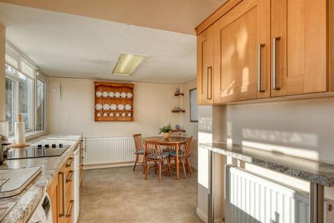 27 Chapel Road, Astwood Bank, Redditch, B96 6AL