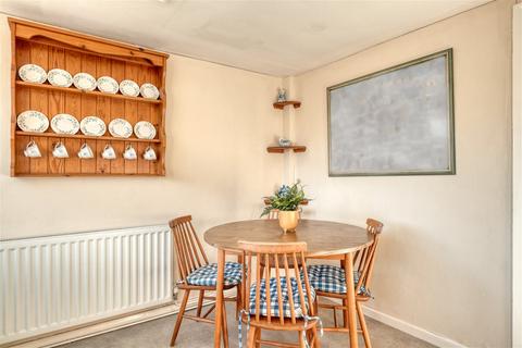 27 Chapel Road, Astwood Bank, Redditch, B96 6AL