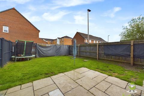 3 bedroom end of terrace house for sale, Fowler Close, Crewe CW2