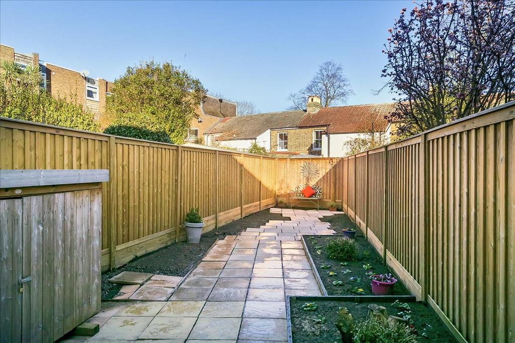 Cottages, Kew, TW9 2 bed house for sale £899,950