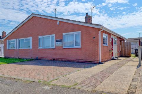 2 bedroom bungalow for sale, Frinton Homelands, Walton on the Naze CO14