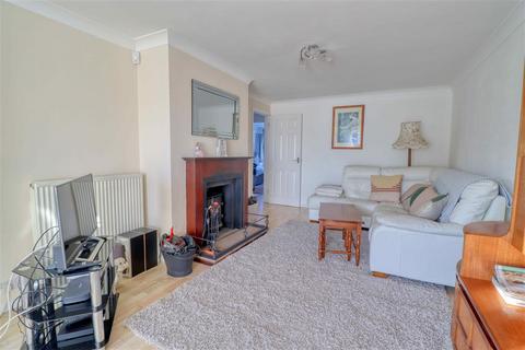 8 Clays Road, Walton On The Naze, CO14 8SA